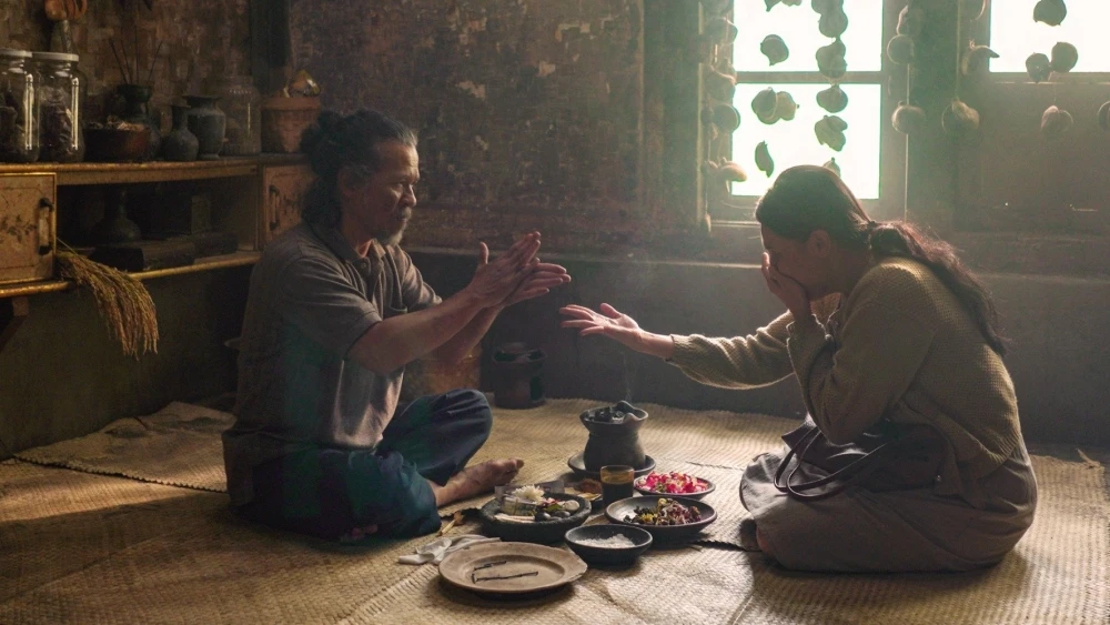 Lọ Lem Chơi Ngải: Cơn Ác Mộng Lột Xác Từ Cổ Tích và Dòng Kinh Dị Indonesia Chinh Phục Châu Á Lọ Lem Chơi Ngải: Cơn Ác Mộng Lột Xác Từ Cổ Tích và Dòng Kinh Dị Indonesia Chinh Phục Châu Á