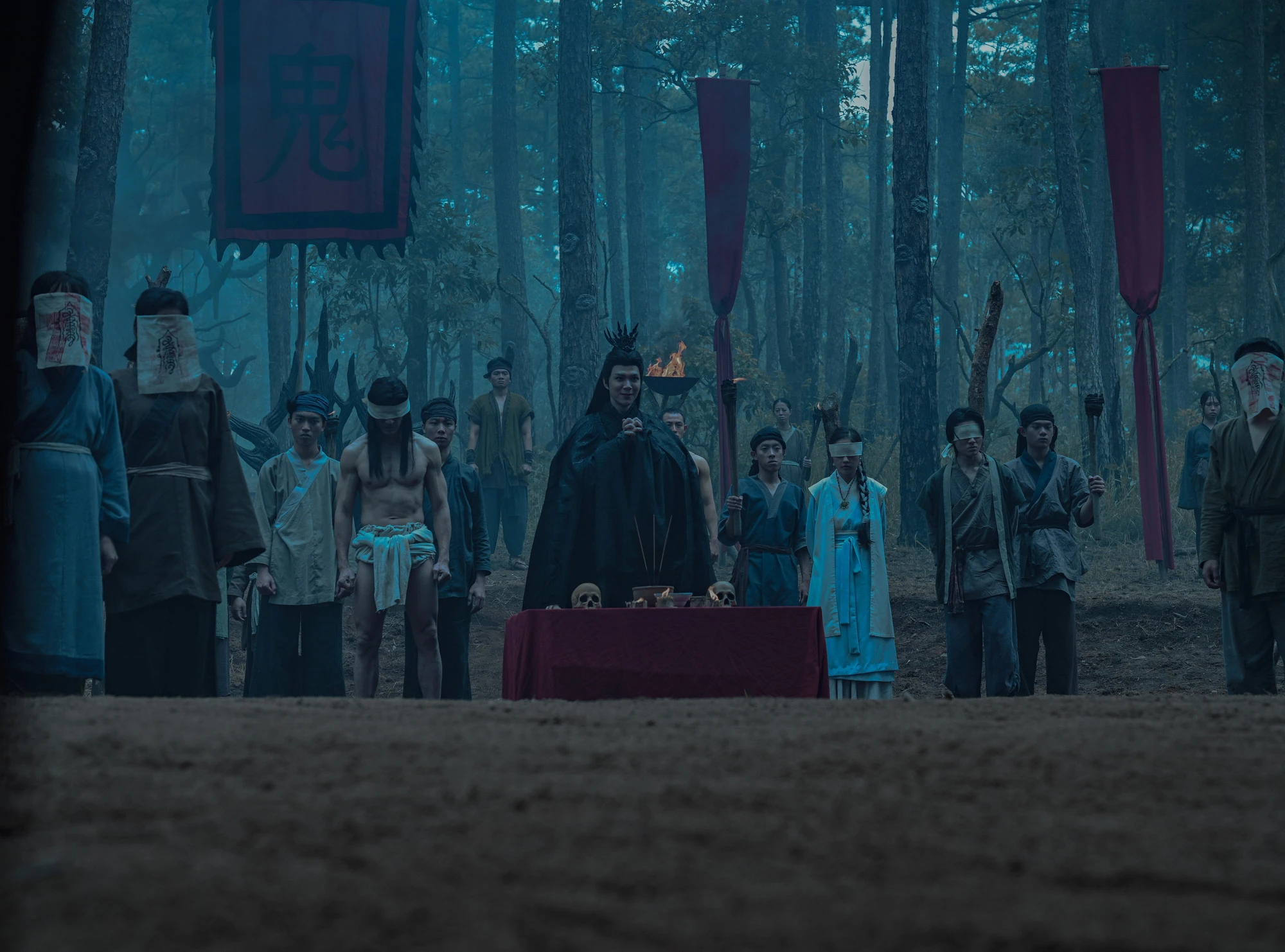 Ho&agrave;ng Tử Quỷ - Khi điện ảnh Việt m&ecirc; hoặc bằng t&agrave; thuật, bi kịch v&agrave; sắc m&agrave;u d&acirc;n gian