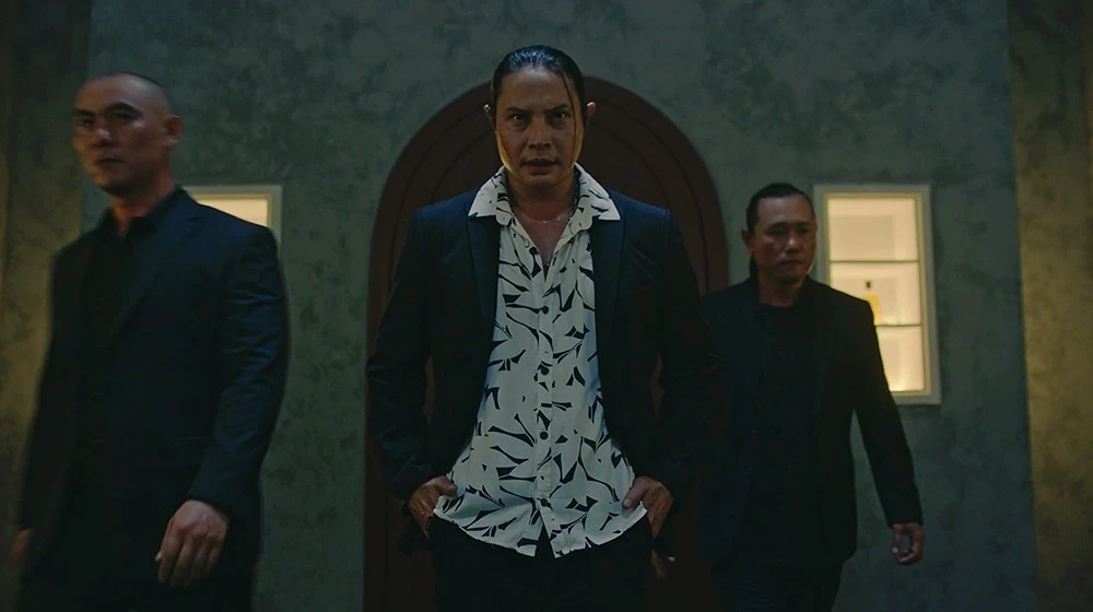 Bố Gi&agrave; Trở Lại: Khi &Ocirc;ng Tr&ugrave;m S&agrave;i G&ograve;n Định Nghĩa Lại Phim H&agrave;nh Động Việt - Đủ M&ugrave;i Taken, Đậm Vị Đường Phố