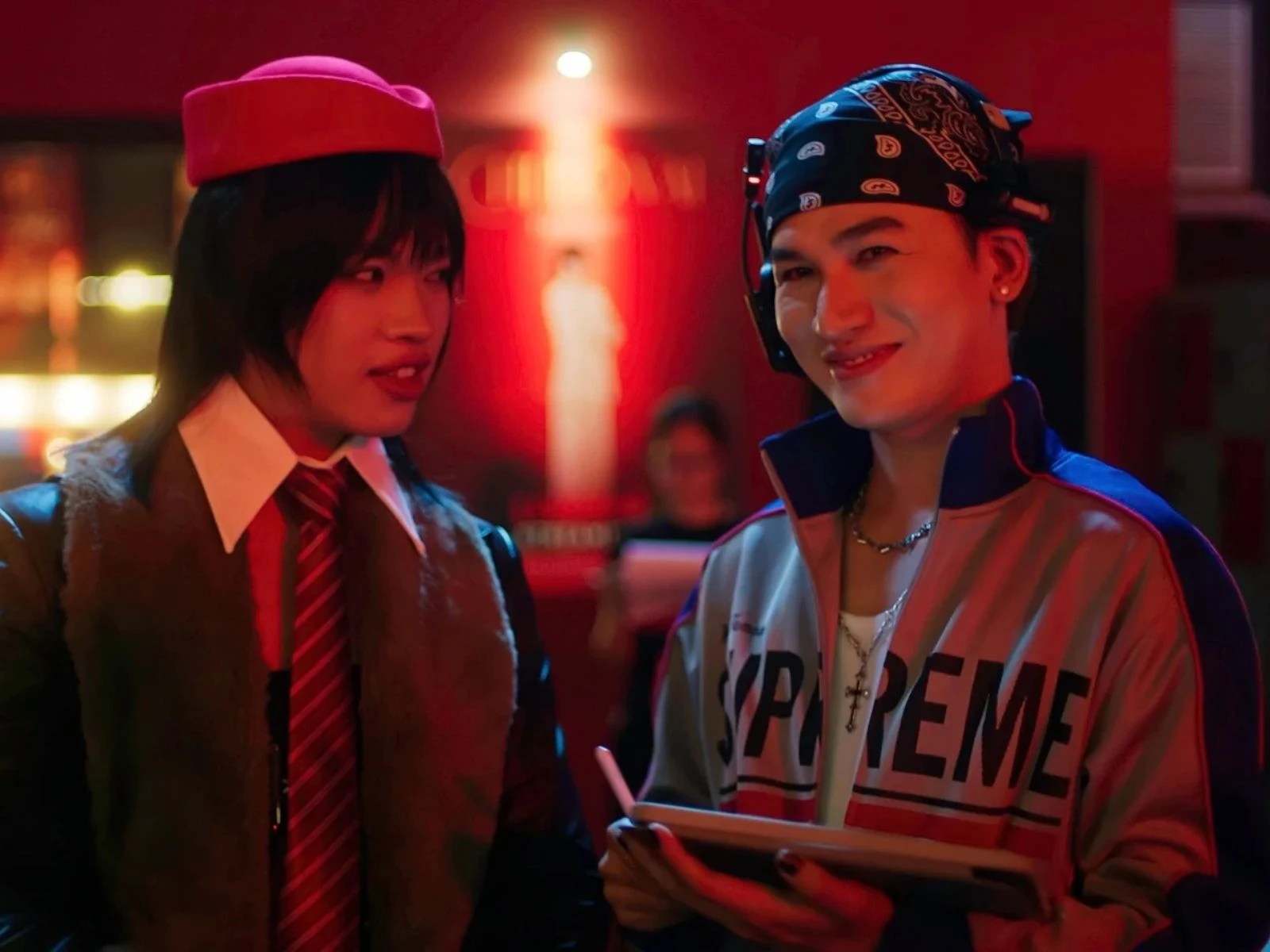 Thỏ Ơi: Trấn Thành Bẻ Lái Chất Tâm Lý - Cơn Sốt Phim Tết Đánh Thẳng Vào Mặt Tối Gia Đình Thỏ Ơi: Trấn Thành Bẻ Lái Chất Tâm Lý - Cơn Sốt Phim Tết Đánh Thẳng Vào Mặt Tối Gia Đình