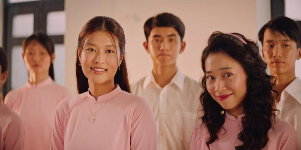 Review Hẹn Em Ng&agrave;y Nhật Thực: Visual Đỉnh Cao, Cả Thế Hệ Tan Chảy V&igrave; Một Nỗi Đau Đẹp &Aacute;m Ảnh