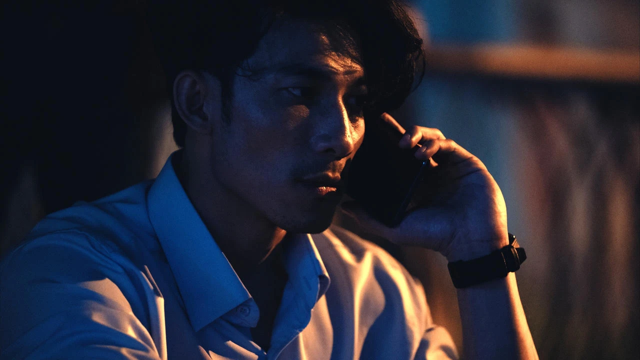 Bẫy Tiền - Phim thriller Việt khiến bạn sợ... ch&iacute;nh c&aacute;i điện thoại trong tay m&igrave;nh