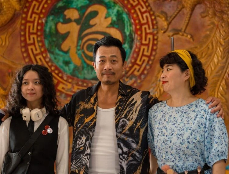 Đại Tiệc Trăng M&aacute;u 8: C&uacute; C&agrave; Khịa B&ugrave;ng Nổ Khiến L&agrave;ng Phim Việt Chao Đảo