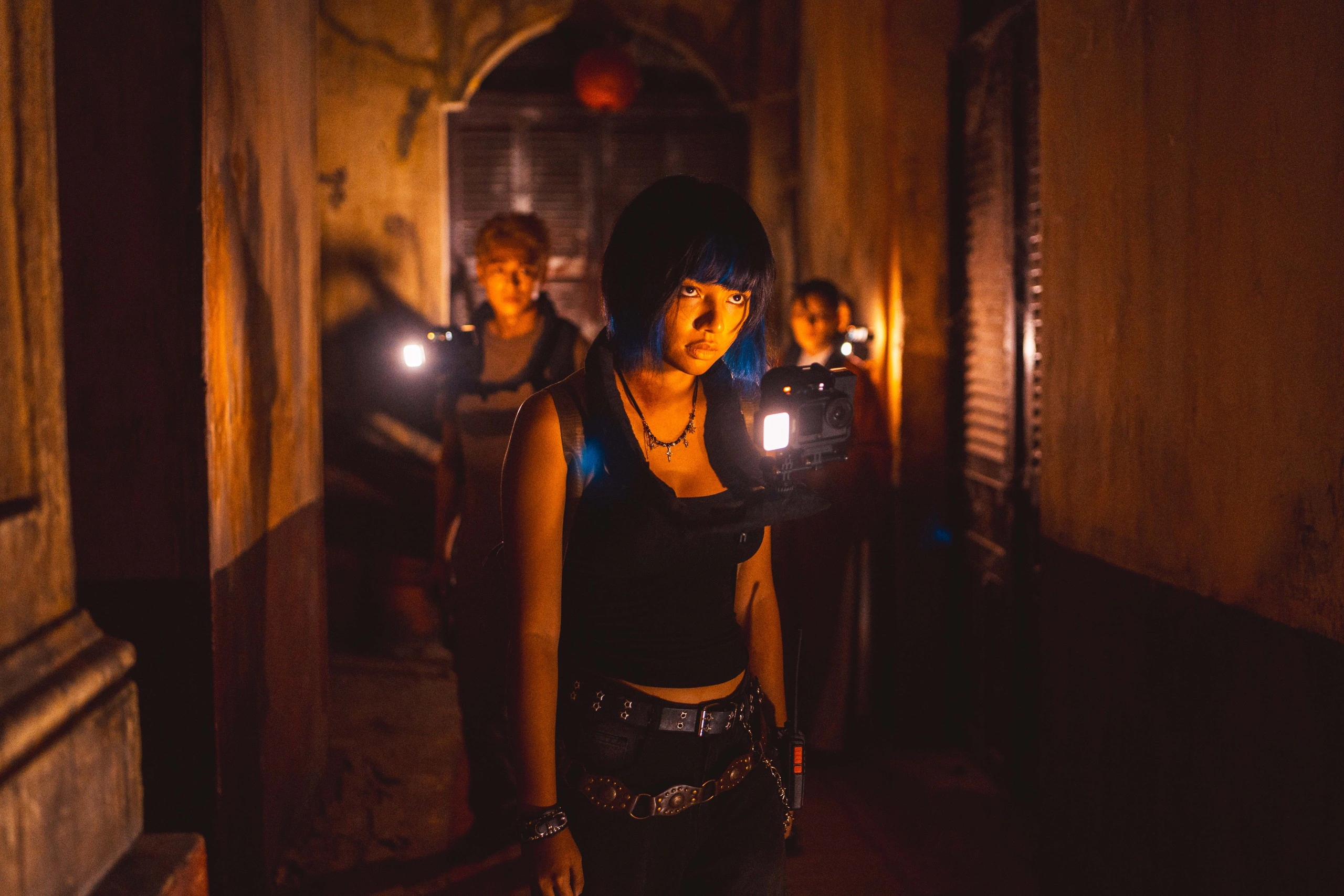 Lầu Chú Hỏa: Mở Lối Đột Phá Cho Phim Found Footage Việt, Khi Ám Ảnh Chỉ Bắt Đầu Trong Bóng Tối Lầu Chú Hỏa: Mở Lối Đột Phá Cho Phim Found Footage Việt, Khi Ám Ảnh Chỉ Bắt Đầu Trong Bóng Tối