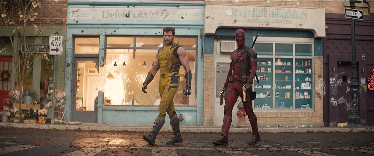 Deadpool & Wolverine trở thành bộ phim siêu anh hùng lớn nhất từ trước đến nay trong MCU